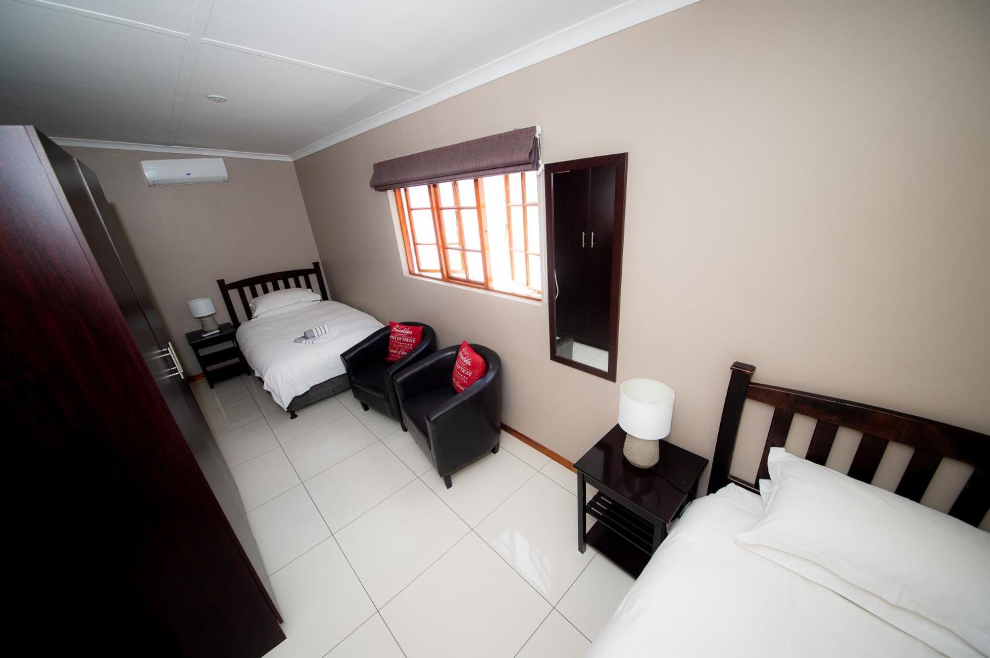 Kleinplasie Guesthouse Springbok Extérieur photo