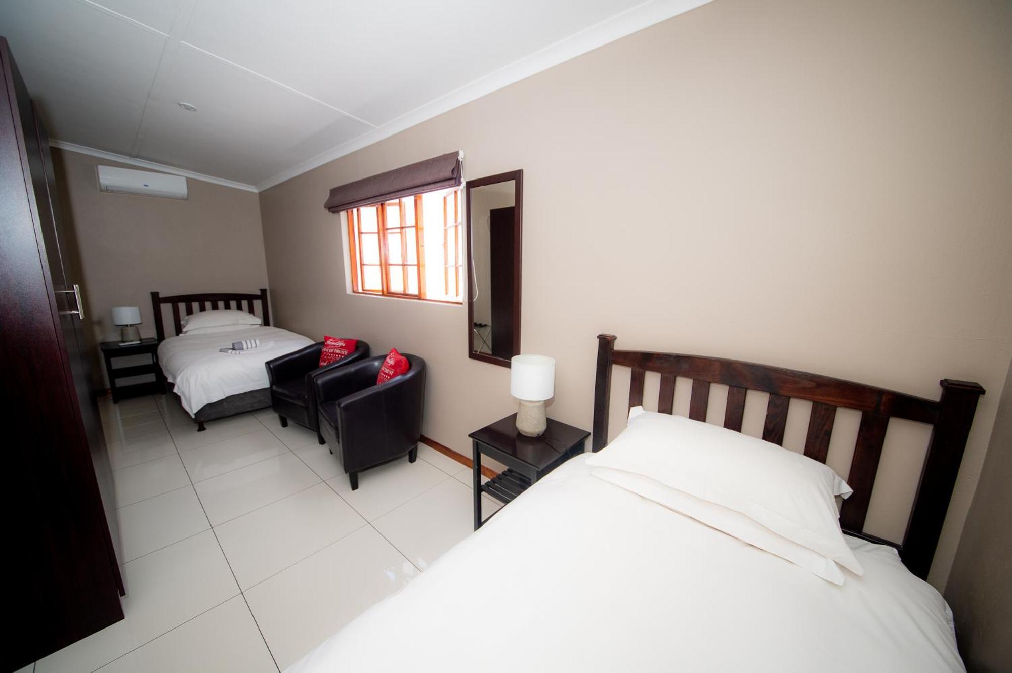 Kleinplasie Guesthouse Springbok Extérieur photo